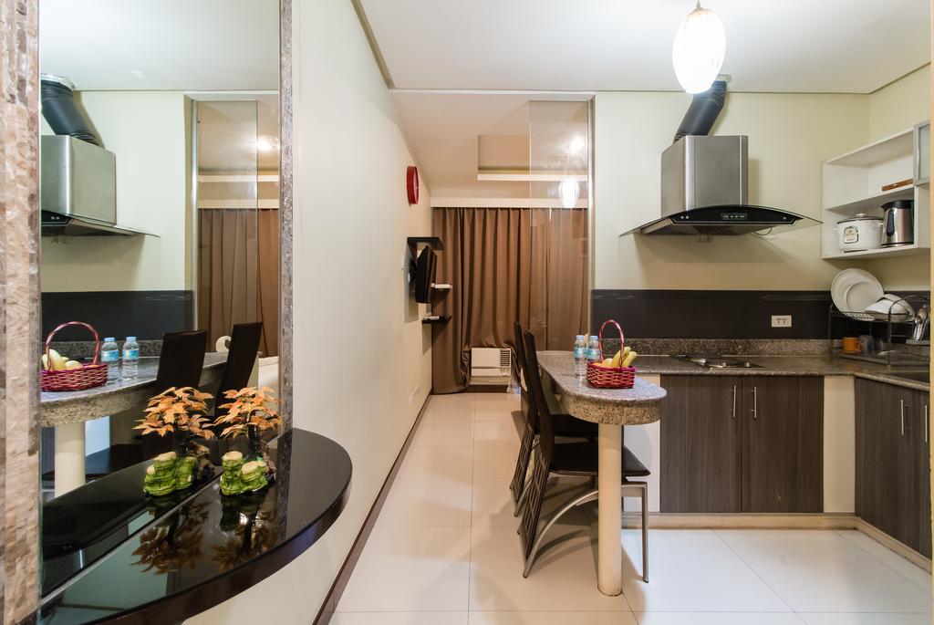 מנילה Jmm Apartment Suites מראה חיצוני תמונה
