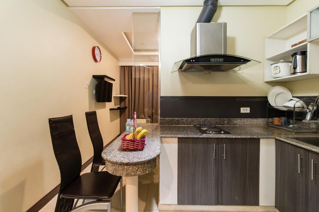 מנילה Jmm Apartment Suites מראה חיצוני תמונה