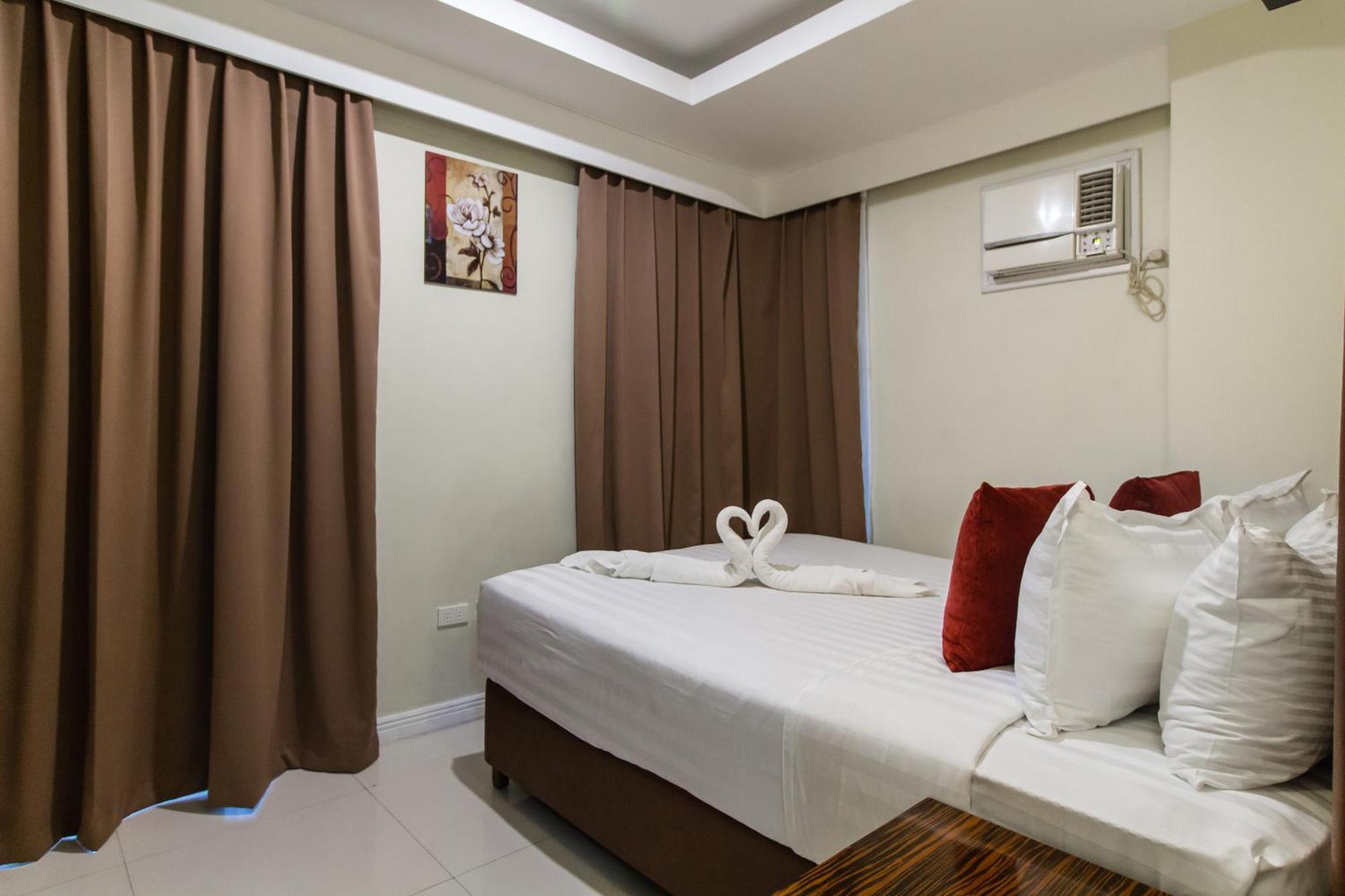 מנילה Jmm Apartment Suites מראה חיצוני תמונה