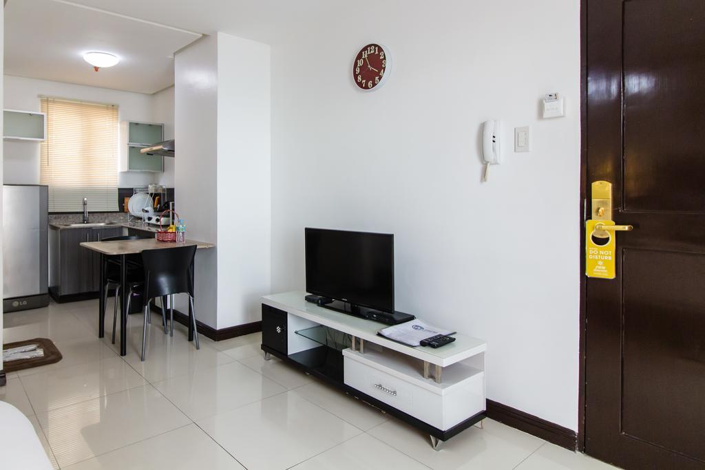 מנילה Jmm Apartment Suites מראה חיצוני תמונה