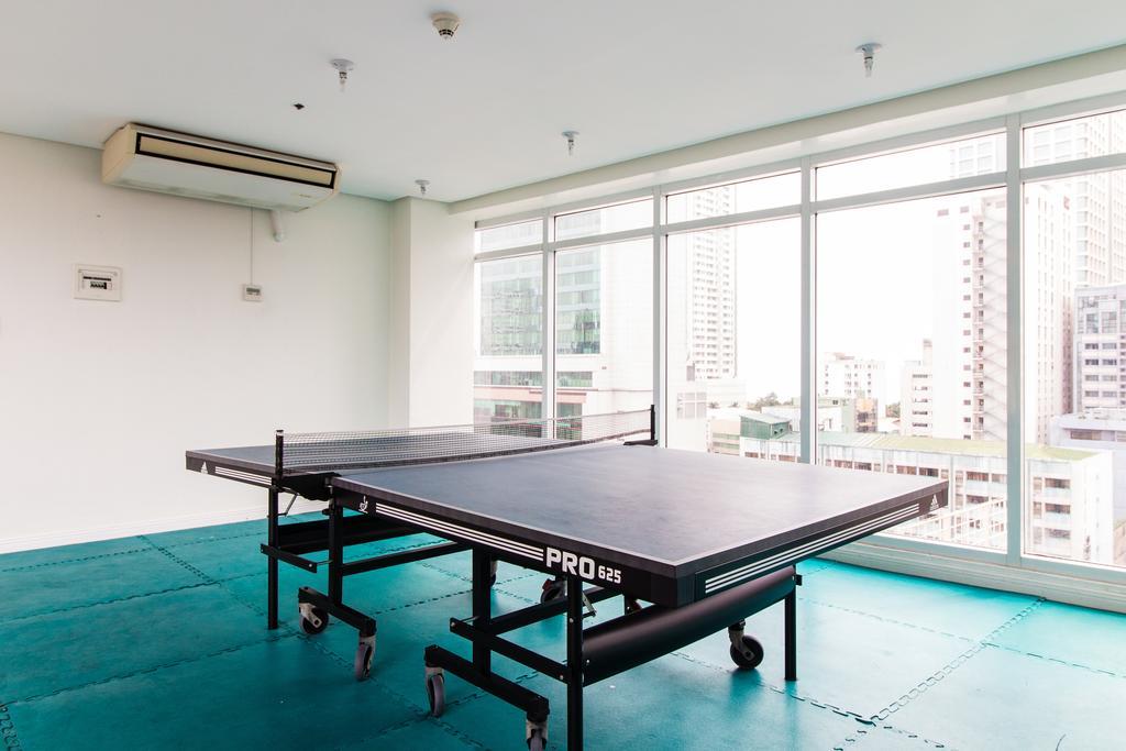 מנילה Jmm Apartment Suites מראה חיצוני תמונה