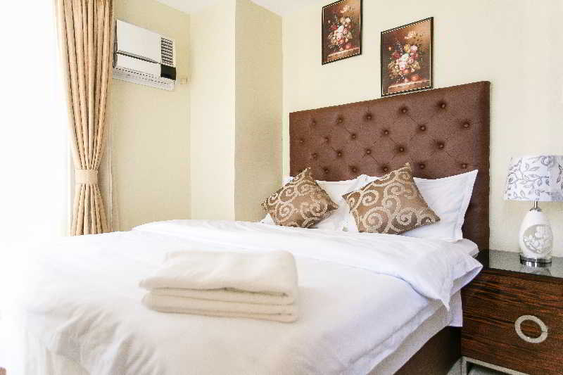מנילה Jmm Apartment Suites מראה חיצוני תמונה