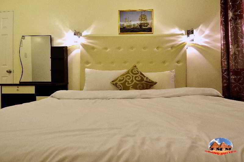מנילה Jmm Apartment Suites מראה חיצוני תמונה